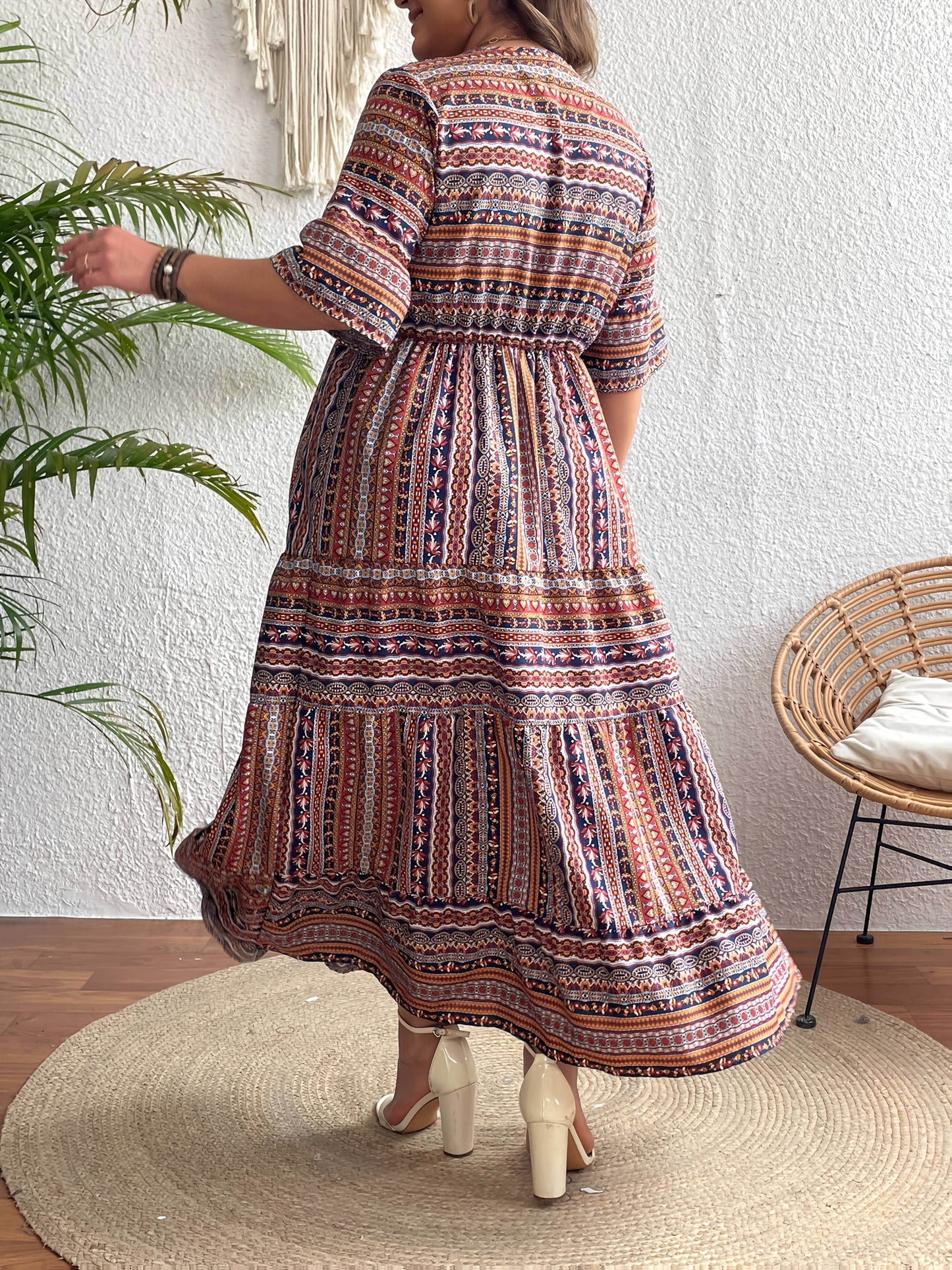 Plus Size All Over Print Tiered Dress, Vacation Notch Neck Short Sleeve Dress, Women's Plus Size Clothing - My Chroma Cart