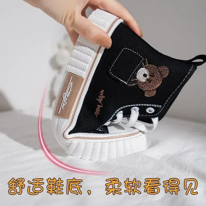 Women’s Breathable Canvas Sneakers
