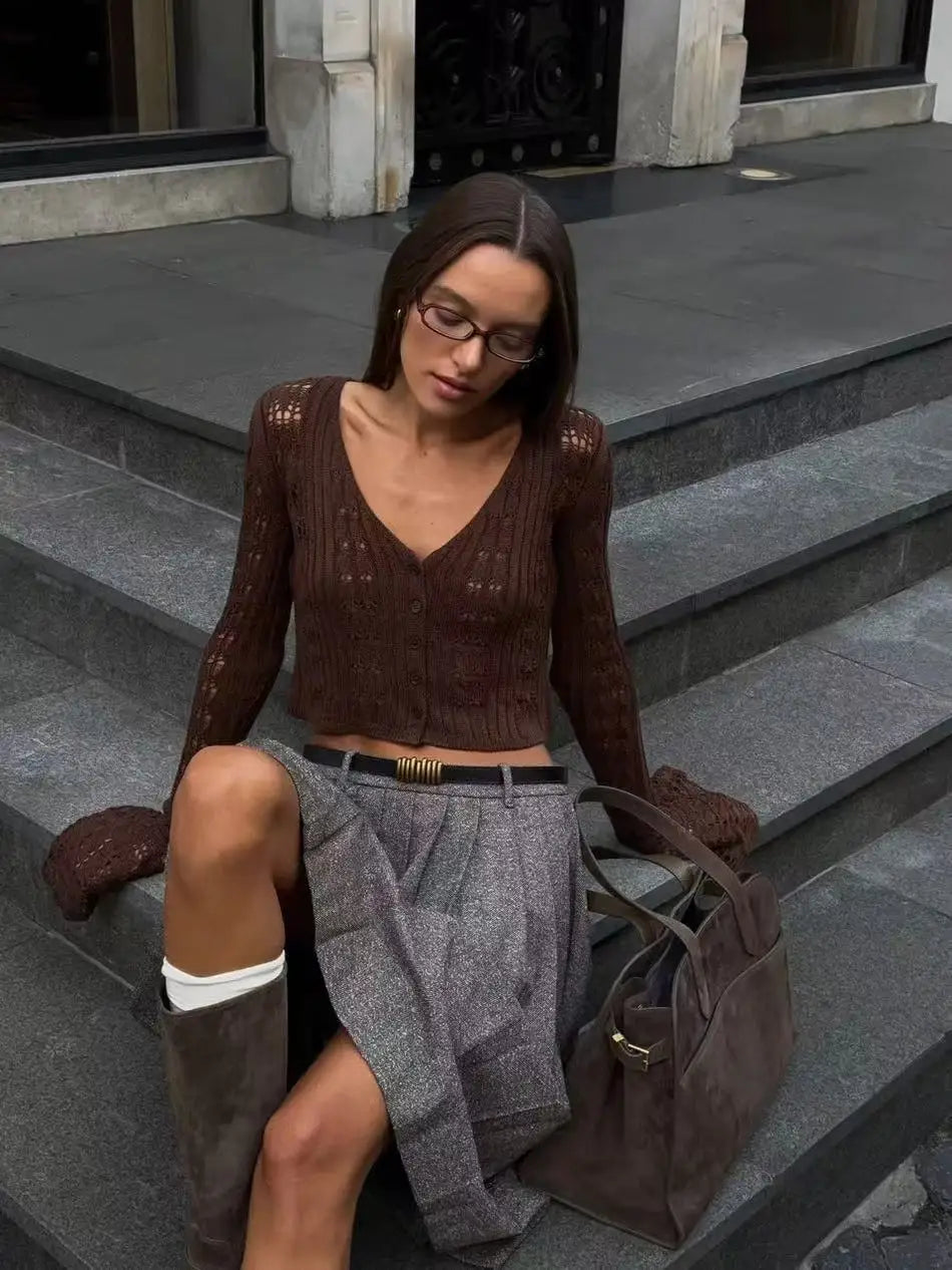 Tuularose Knitted V-Neck Top