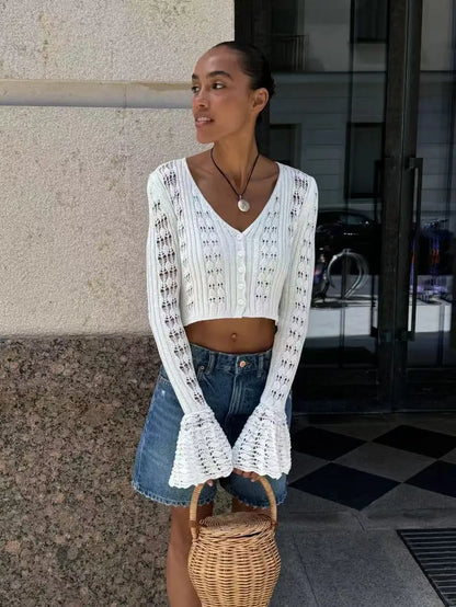Tuularose Knitted V-Neck Top