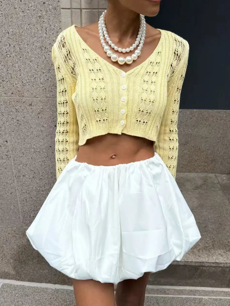 Tuularose Knitted V-Neck Top