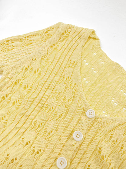 Tuularose Knitted V-Neck Top