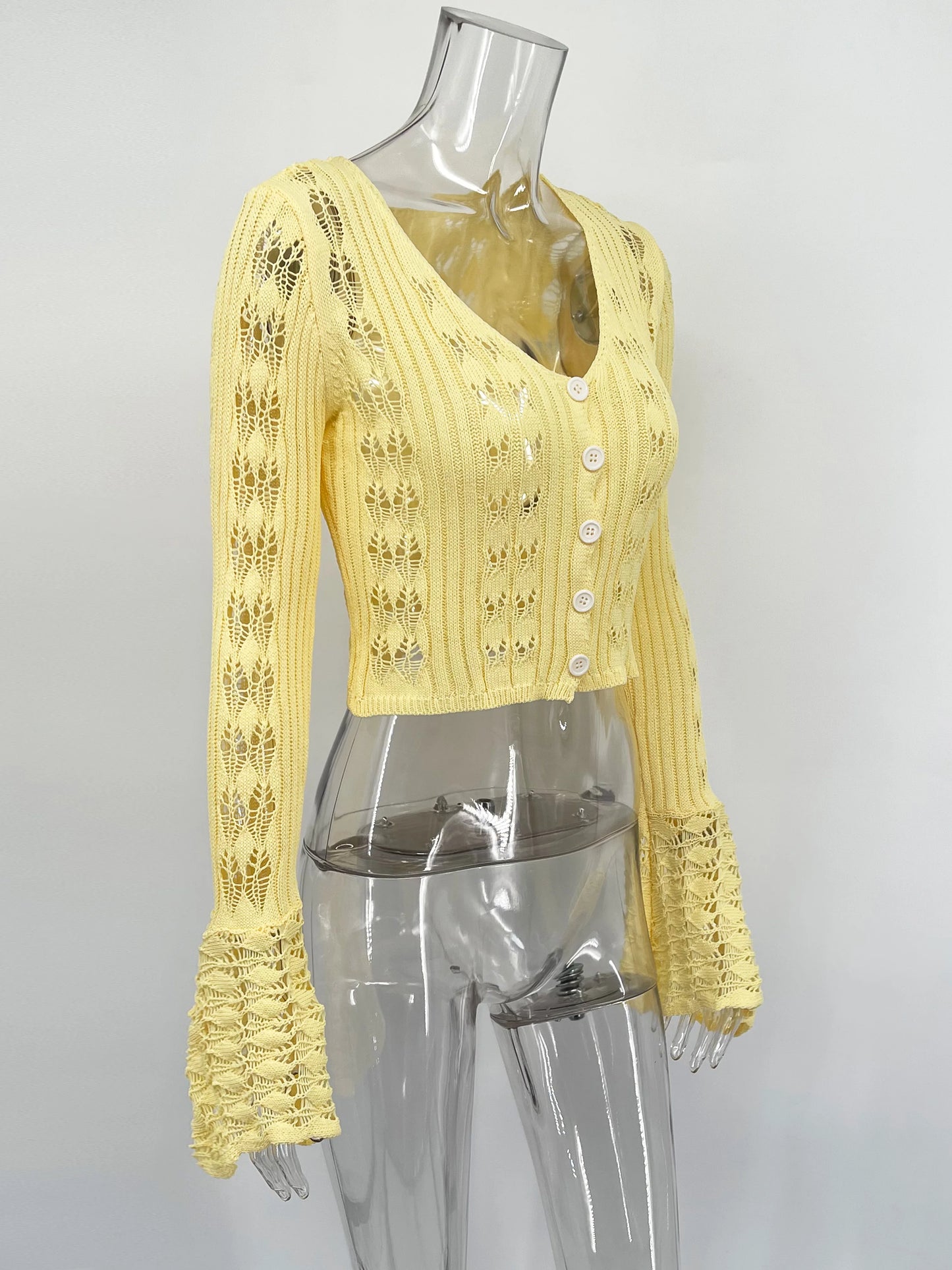 Tuularose Knitted V-Neck Top