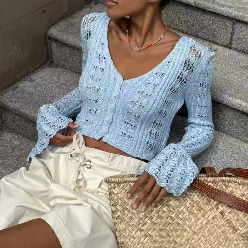 Tuularose Knitted V-Neck Top