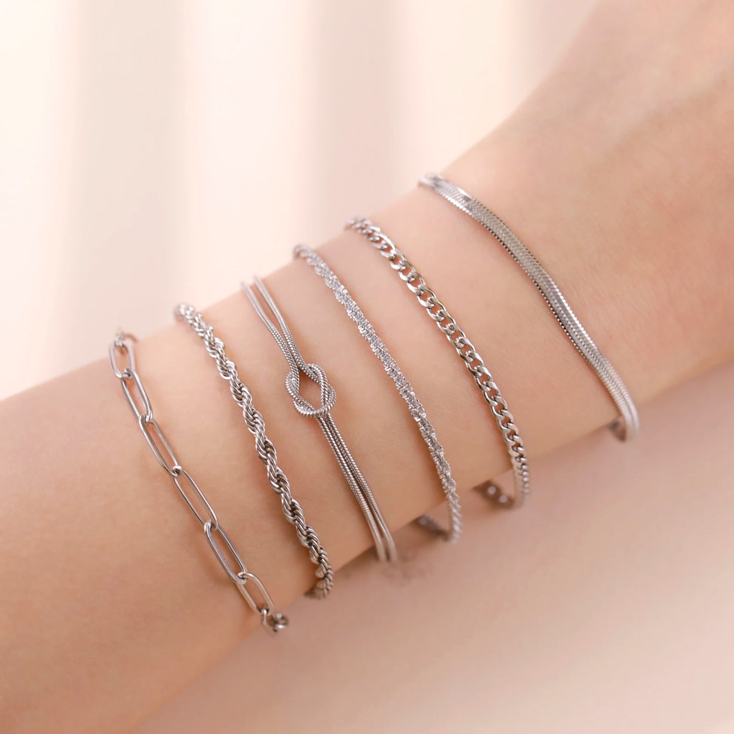 Skyrim Stainless Steel Gold Color Bracelet Twist Figaro Cuban Chain Bracelets Women Trendy Minimalist Jewelry Gifts Wholesale