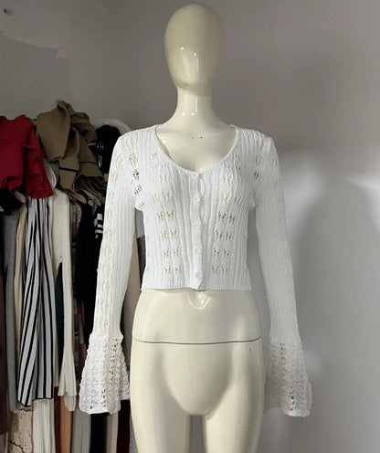 Tuularose Knitted V-Neck Top